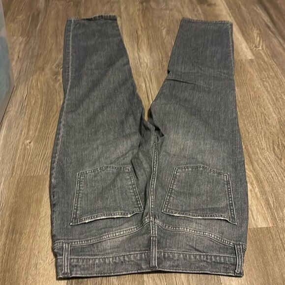 Universal Thread Vintage Straight Jeans Black Wash Size 6/28R - Picture 2 of 7